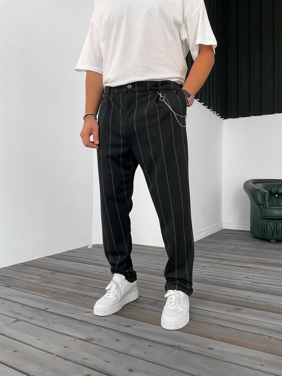 Siyah Düz Kesim Çizgili Pantolon B-3082
