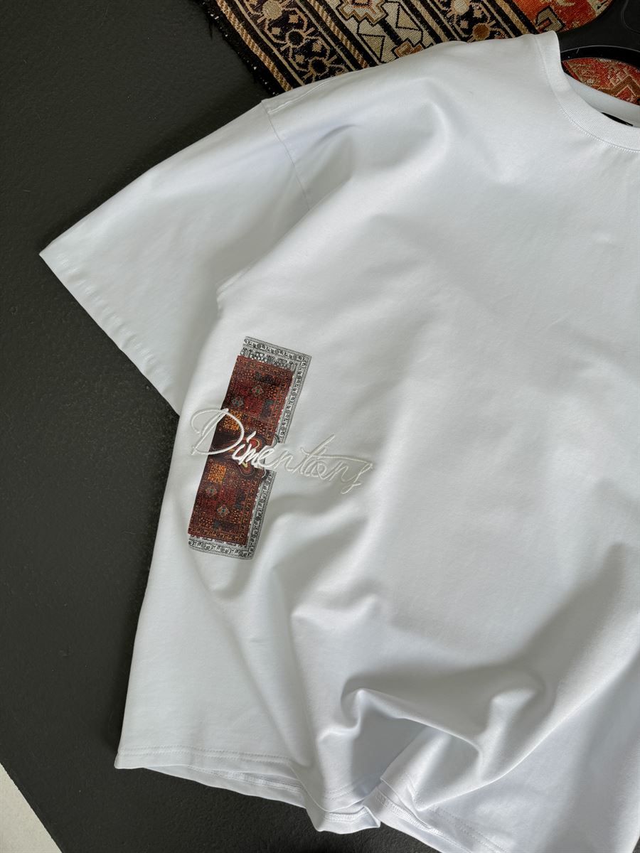 Beyaz Dimentions Nakışlı Oversize T-Shirt B-1092