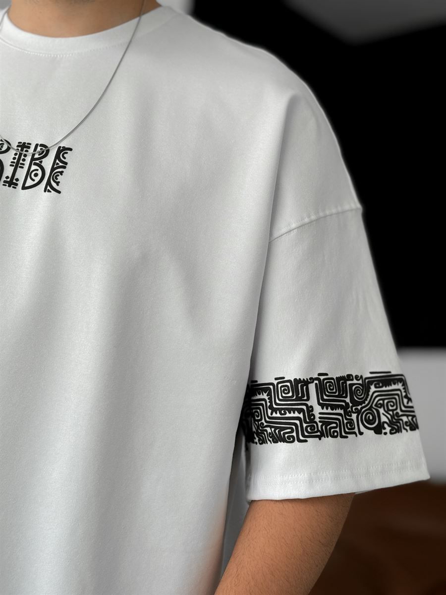 Beyaz Tribe Kabartmalı Oversize T-Shirt B-1009